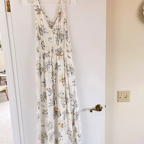 lucky brand floral maxi dress EMBROIDERED FLORAL MAXI DRESS